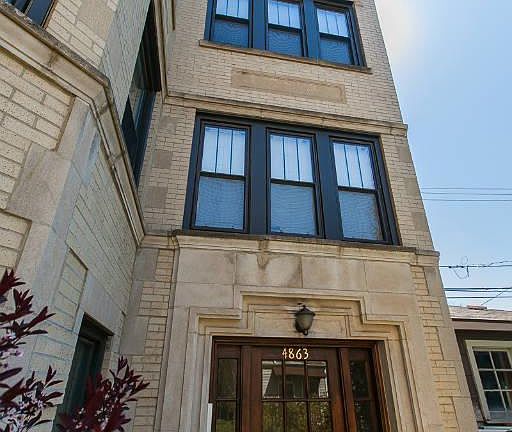 4th image of 4863 N Hermitage Ave #222