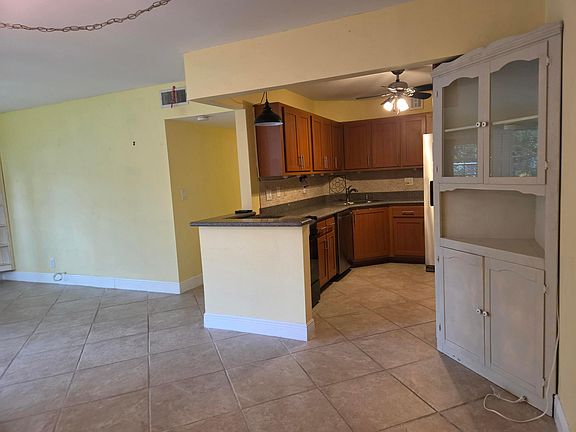 4th image of 1951 NE 2nd Avenue #104i