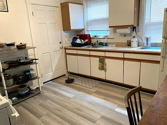 2nd image of 158 River St #1
