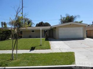 19022 Newhouse St, Santa Clarita, CA 91351