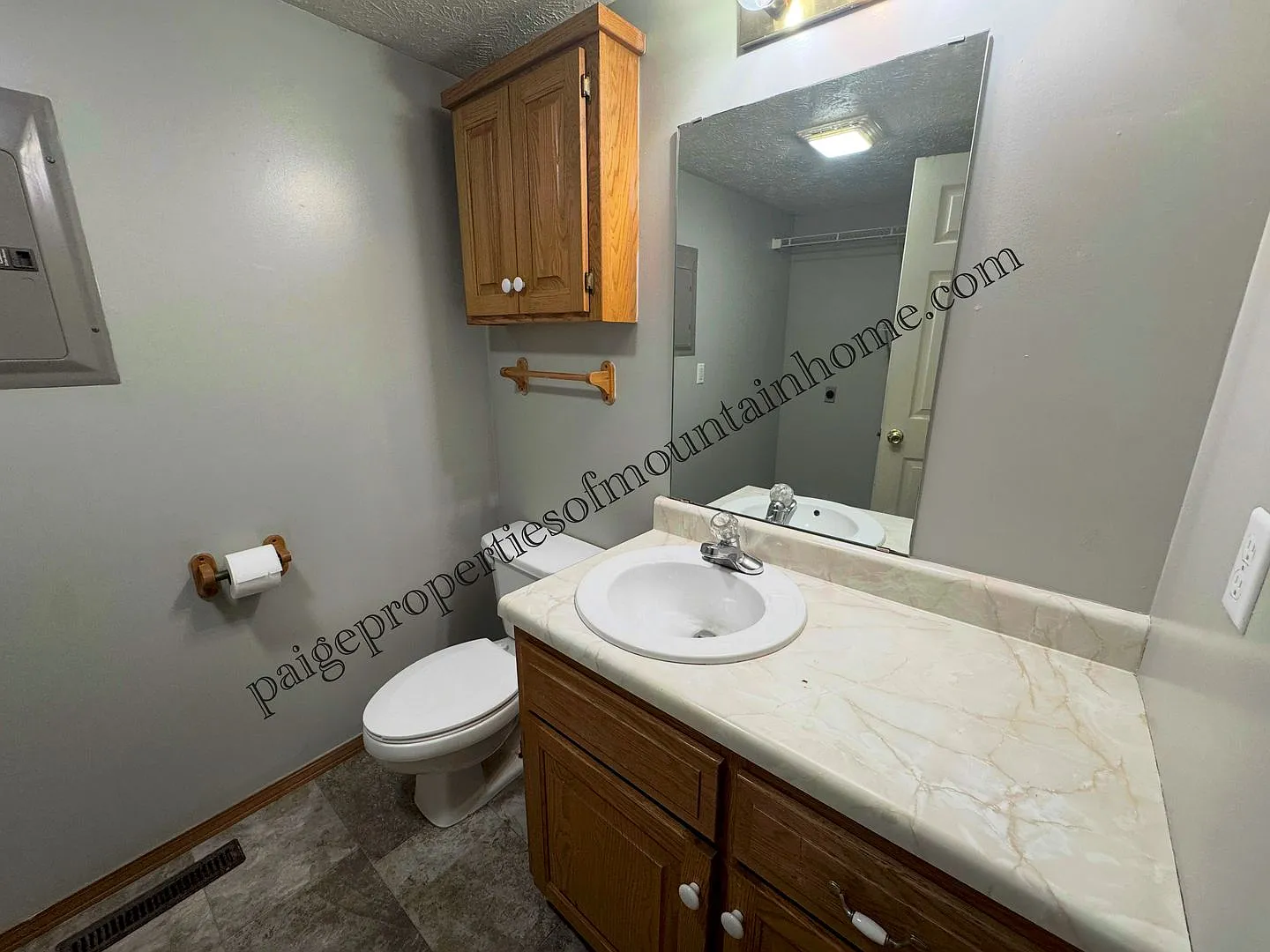 408 S 3rd St. — Photo 3