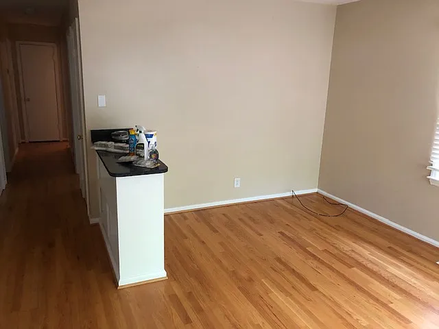 912 Sedgefield St — Photo 5