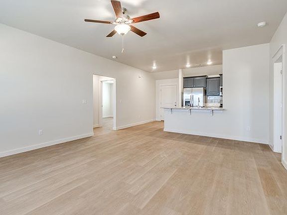 5th image of 1606 Highland Loop