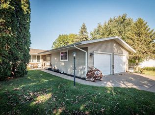 901 Leroy St, Muscatine, IA 52761