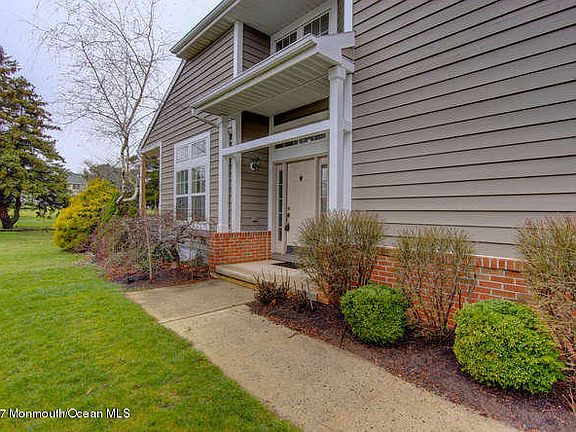 2nd image of 8 Pine Valley Ln