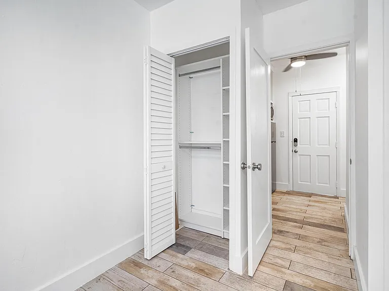 180 SW 63rd Ave #1 — Photo 14