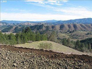 2nd image of 11096 N Umpqua Hwy