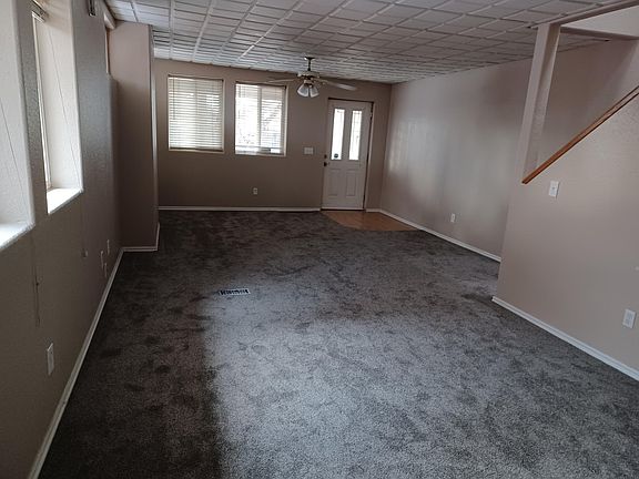 3rd image of 621 S Lake St