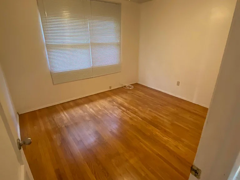 6137 Mary Lane Dr — Photo 3