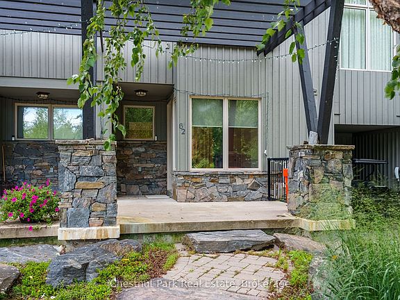 3rd image of 62 Carrick Trl