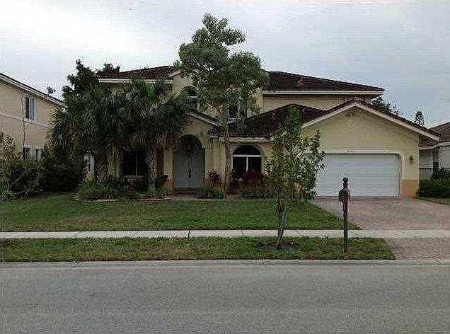 1st image of 8350 Phoenician Ct