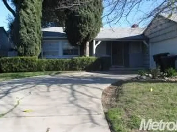 7467 Center Pkwy, Sacramento, CA 95823