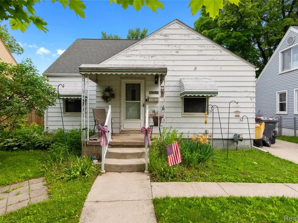 13680 Borgman St, Oak Park, MI 48237