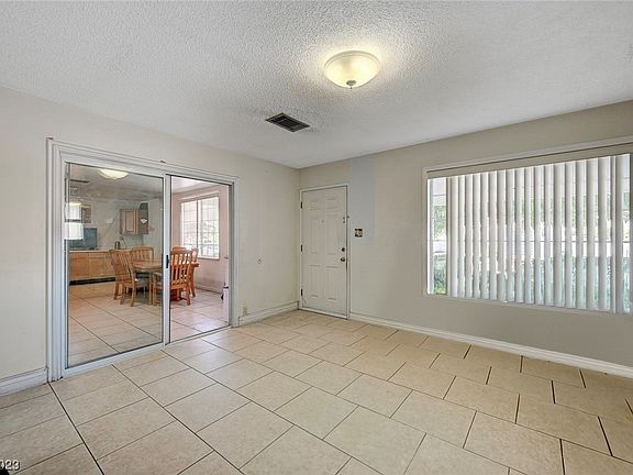 3rd image of 3001 Wilmington Way