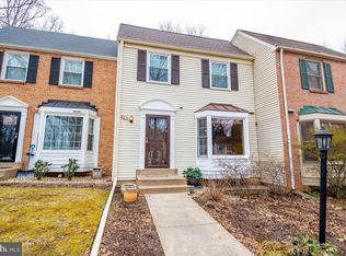 8230 Goldstream Ct, Vienna, VA 22182