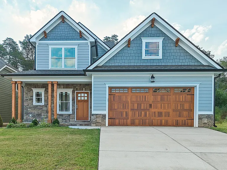 5026 Waterstone Dr — Photo 2