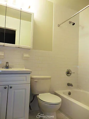 Rented by City Connections Realty | media 20