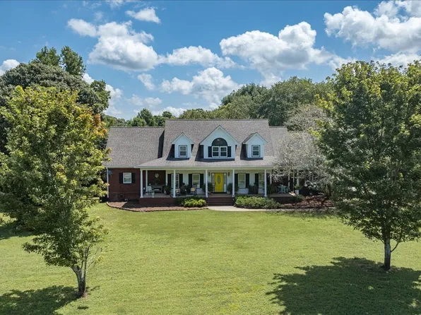 2221 Brush Creek Dr, Colbert, GA 30628