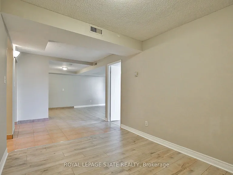400 York Blvd #208 — Photo 12