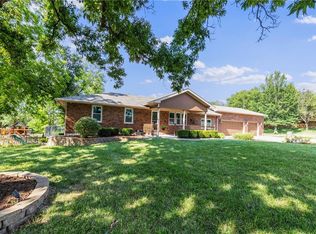 24400 E Strode Rd, Blue Springs, MO 64015