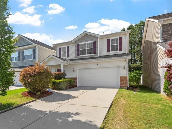 208 Station Dr, Morrisville, NC 27560