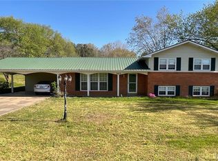 3103 Bloomfield Rd, Cape Girardeau, MO 63703