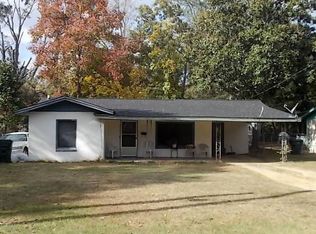 409 Letitia Ave S, Douglas, GA 31533
