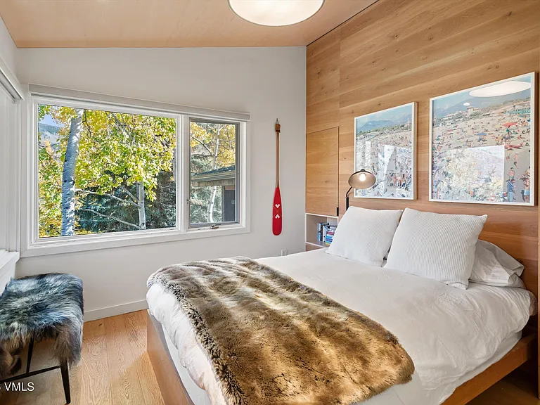 800 S Monarch St #9 — Photo 20