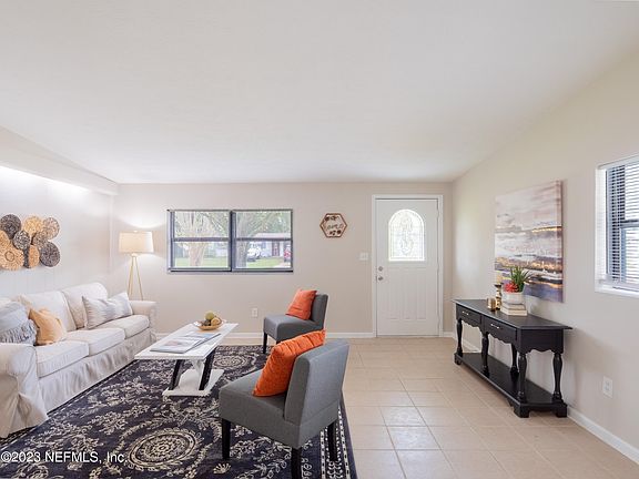 5th image of 8605 MATHONIA Avenue