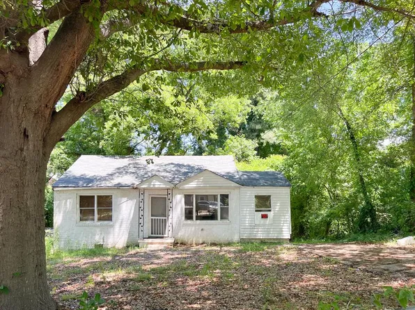 22 Mason Dr, Columbus, GA 31903