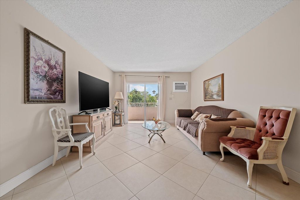 3201 NE 14th Street Causeway #209, photo 3