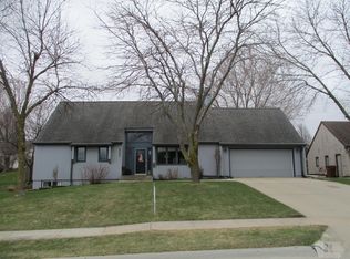 527 Southdale Dr, Carroll, IA 51401