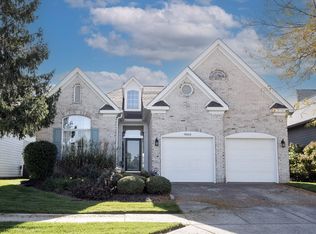 9065 Crystal Lake Dr, Indianapolis, IN 46240