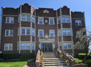 3214 Berkshire Rd #303, Cleveland, OH 44118