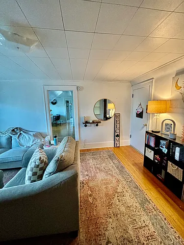 421 Schuyler St #3 Photo 1