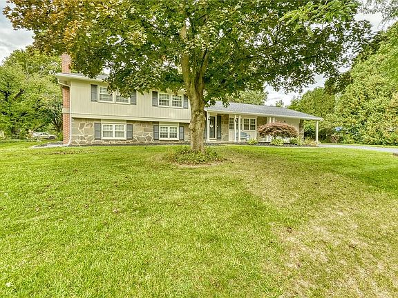 2nd image of 25 Harper Dr