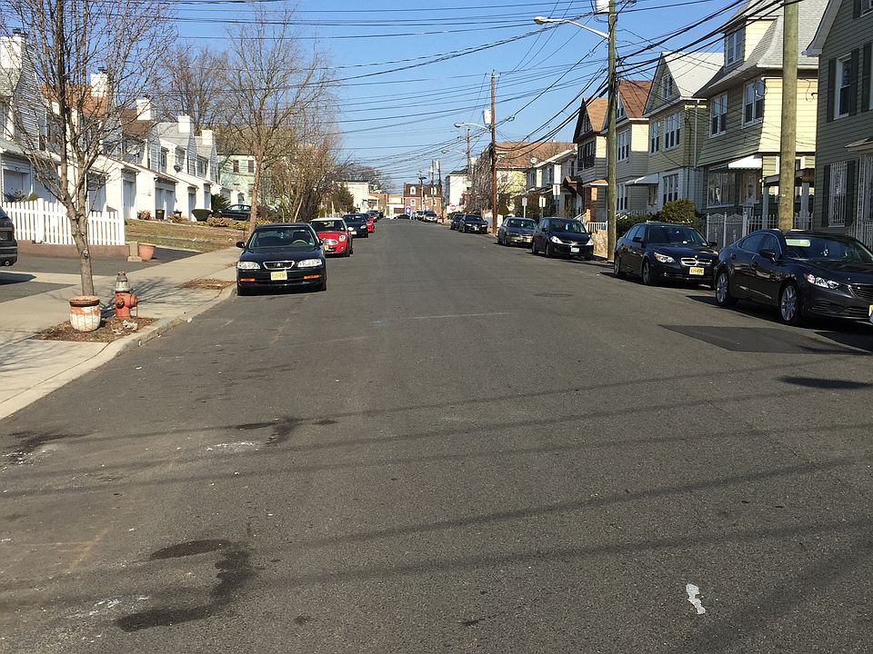 2nd image of 59 Erie St