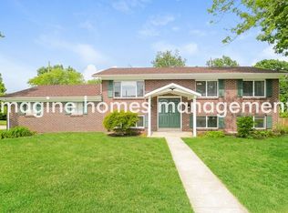 11761 Parish Dr, Bridgeton, MO 63044