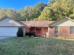 5739 Right Fork Maces Creek Rd, Viper, KY 41774