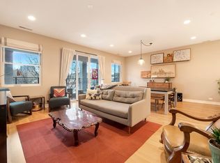 3526 N Halsted St UNIT 3, Chicago, IL 60657