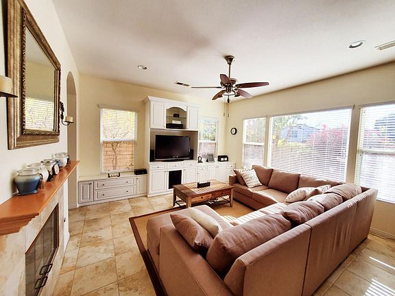 3rd image of 5487 Sonoma Pl