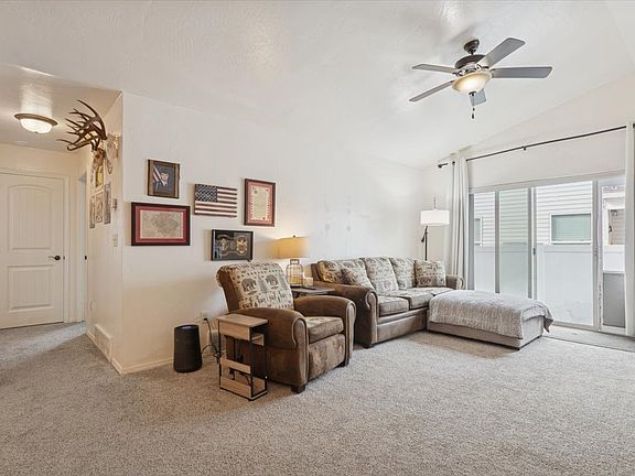 5th image of 63 Empire Loop