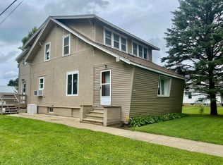 809 N Mather Rd, Le Roy, MN 55951