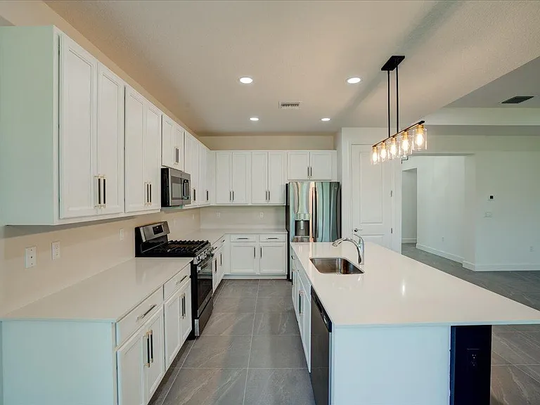 12474 SW La Costa St — Photo 13