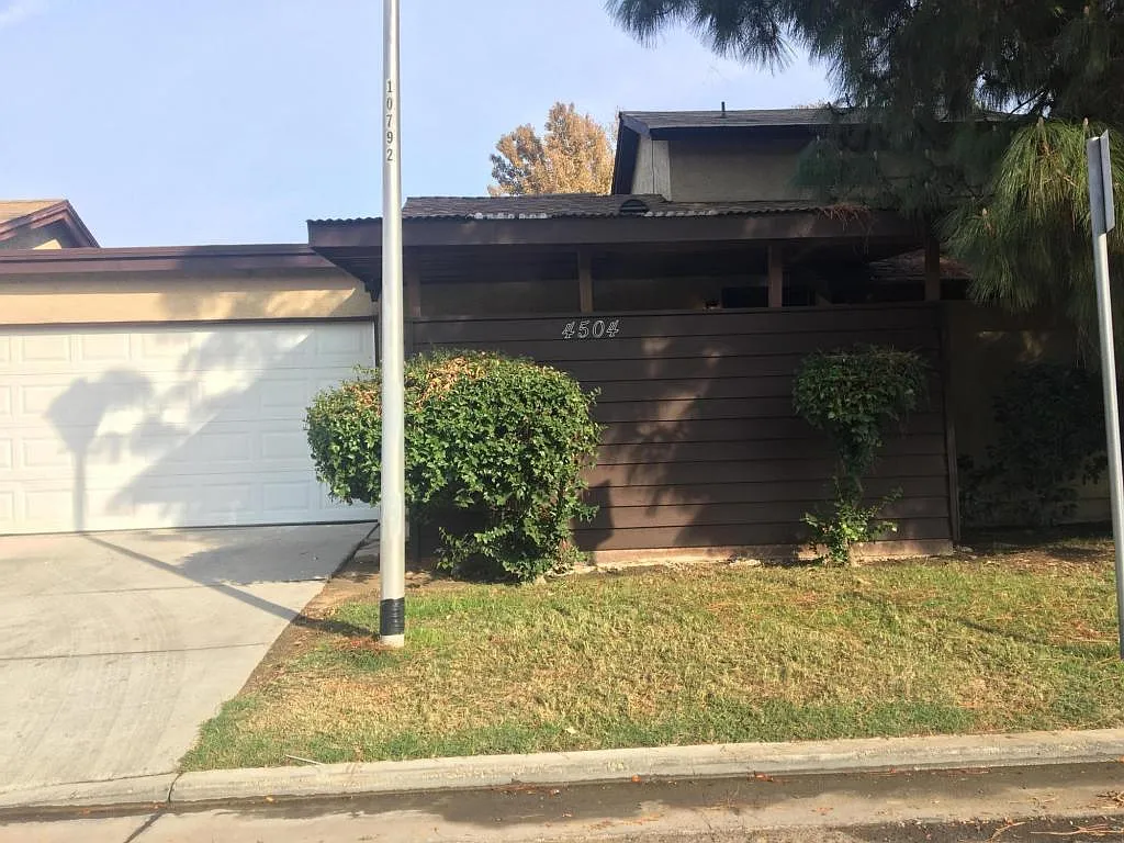4504 Baybrook Way photo 1