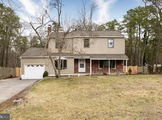 924 Pinewood Ln, Atco, NJ 08004