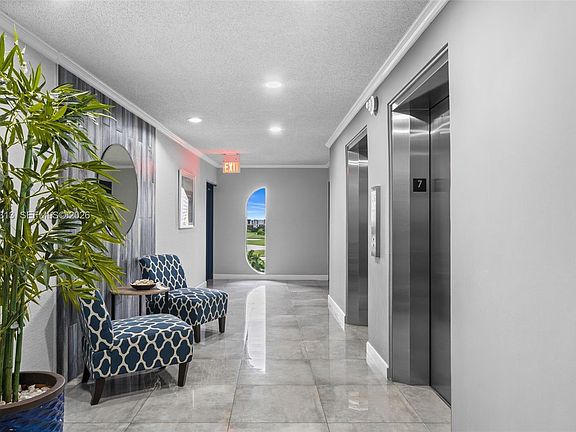 4th image of 200 Diplomat Pkwy APT 732