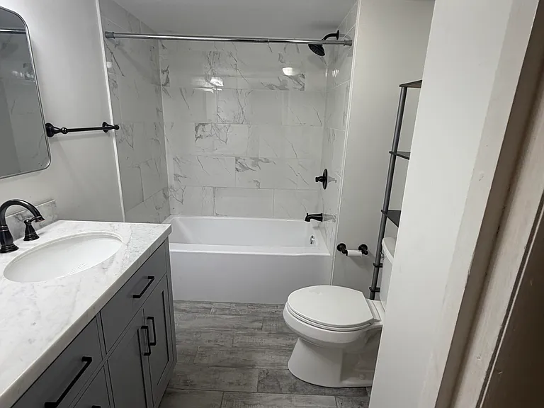511 Rappolla St — Photo 4