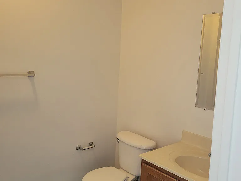 1425 College Heights Rd — Photo 16