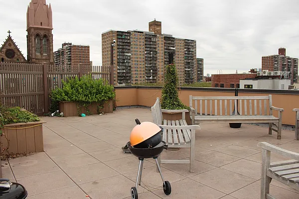 Rented by Simply Brooklyn Realty Inc | media 177